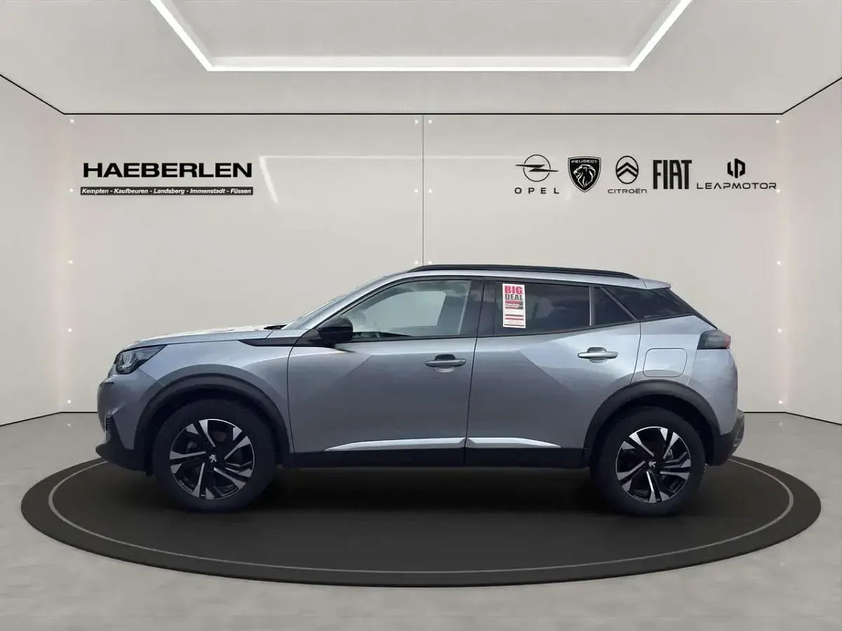 Gebraucht Peugeot 2008 Allure 131 PS (96 kW) 2023 Grau SUV