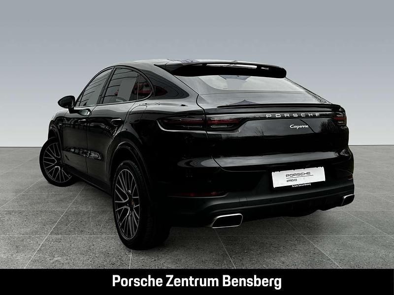 Gebraucht Porsche Cayenne 462 PS (339 kW) 2021 Tiefschwarz SUV