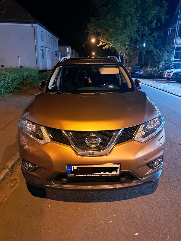 Andere farben Gebraucht 2017 Nissan X-Trail SUV | 14.500 € (Fairer Preis) - Bild 1/4