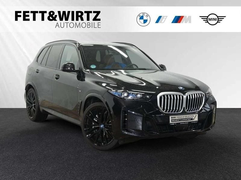 Saphirschwarz metallic Gebraucht 2025 BMW X5 M Sport SUV | 91.888 € (Guter Preis) - Bild 1/3