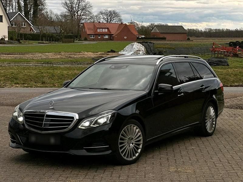Gebraucht Mercedes E350 Avantgarde 252 PS (185 kW) 2014 Schwarz Kombi