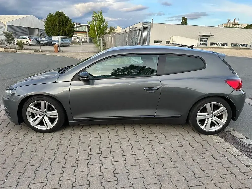 Gebraucht VW Scirocco Match 140 PS (102 kW) 2012 Grau Coupé