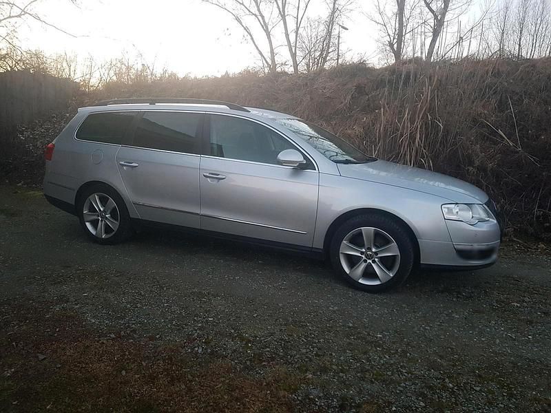 Gebraucht VW Passat 110 PS (80 kW) 2010 Silber Kombi