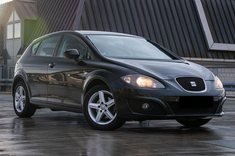 Gebraucht Seat Leon 125 PS (91 kW) 2010 Schwarz Kleinwagen