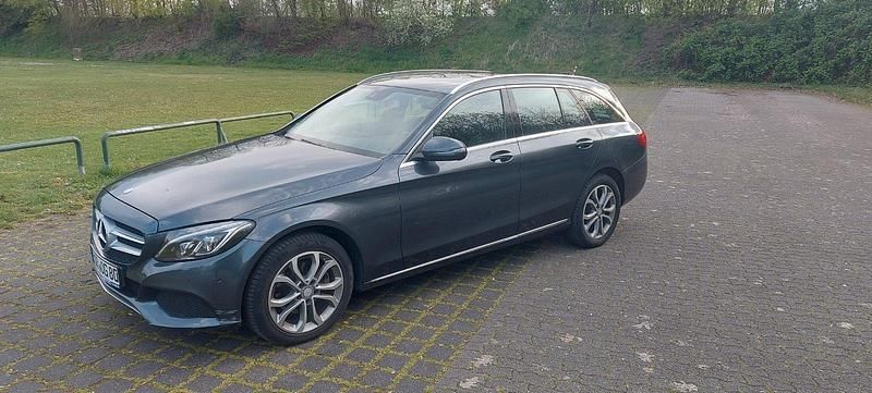 Gebraucht Mercedes C200 189 PS (139 kW) 2016 Grau Kombi