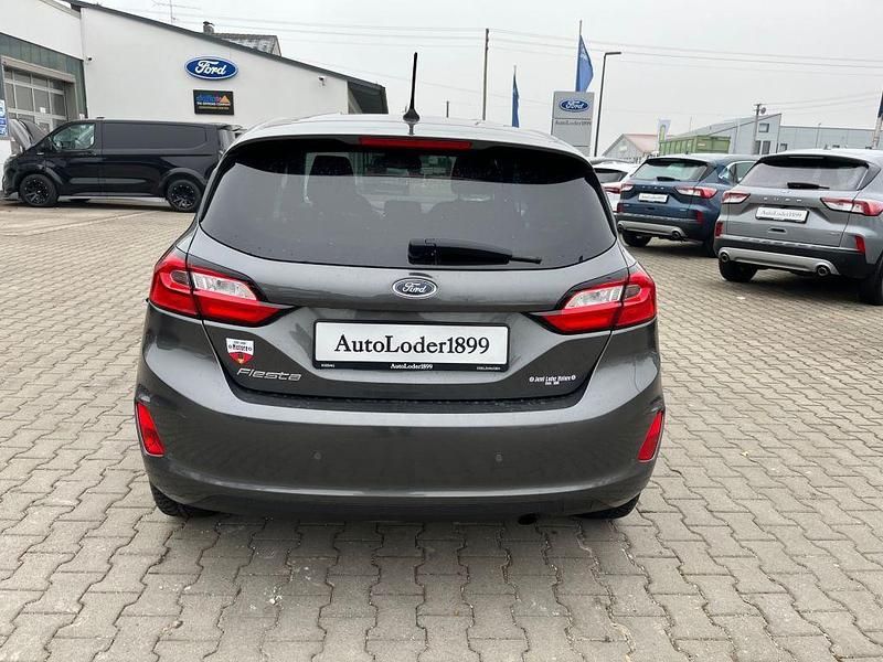 Gebraucht Ford Fiesta Titanium 101 PS (74 kW) 2023 Grau Limousine