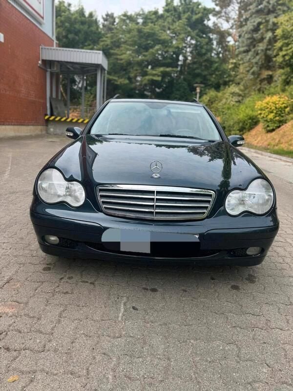 Blau Gebraucht 2004 Mercedes C220 Kombi | 2.800 € (Guter Preis) - Bild 1/4