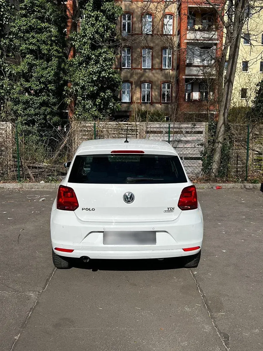 Używany VW Polo Allstar 90 KM (66 kW) 2016 Biały Hatchback