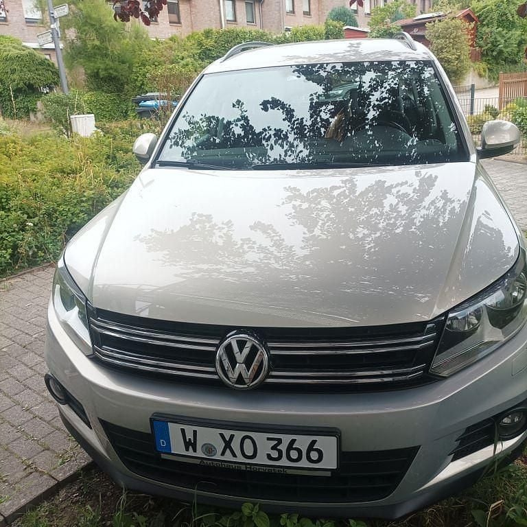 Gebraucht VW Tiguan S 125 PS (91 kW) 2016 Silber SUV