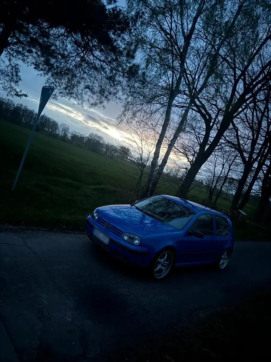 Gebraucht VW Golf IV 90 PS (66 kW) 1998 Blau Kleinwagen