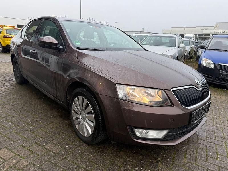 Gebraucht Skoda Octavia Ambition 105 PS (77 kW) 2013 Braun Limousine