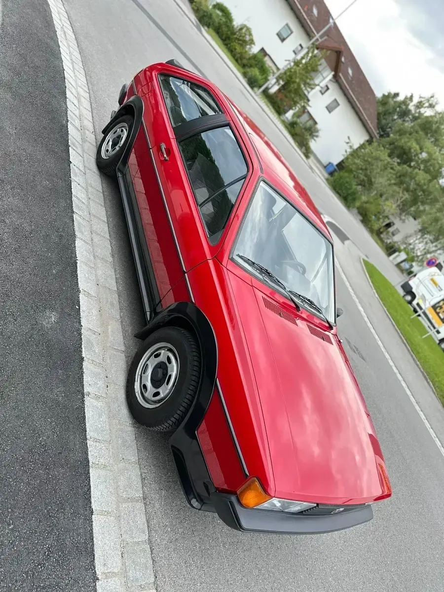 Second-hand VW Scirocco GT 72 CP (52 kW) 1987 Roșu Coupe