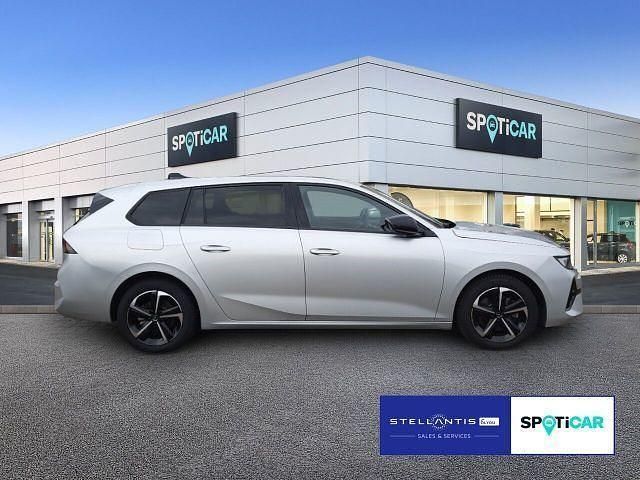 Gebraucht Opel Astra 131 PS (96 kW) 2024 Grau Limousine