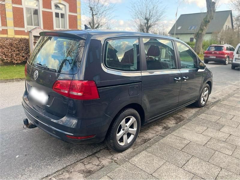 Gebraucht VW Sharan 140 PS (102 kW) 2013 Grau Van / Kleinbus