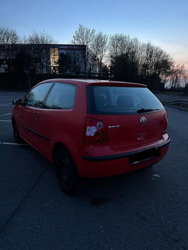 Gebraucht VW Polo 54 PS (39 kW) 2004 Rot Kleinwagen