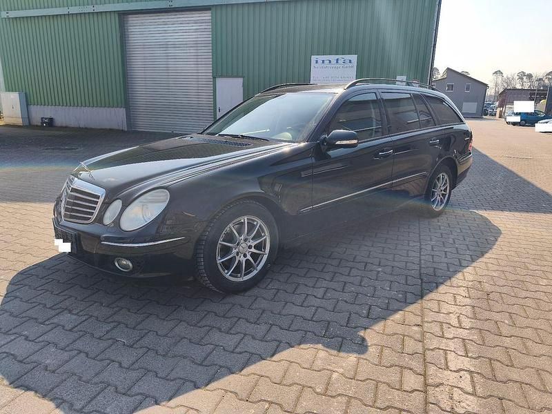 Gebraucht Mercedes E280 190 PS (139 kW) 2008 Schwarz Kombi