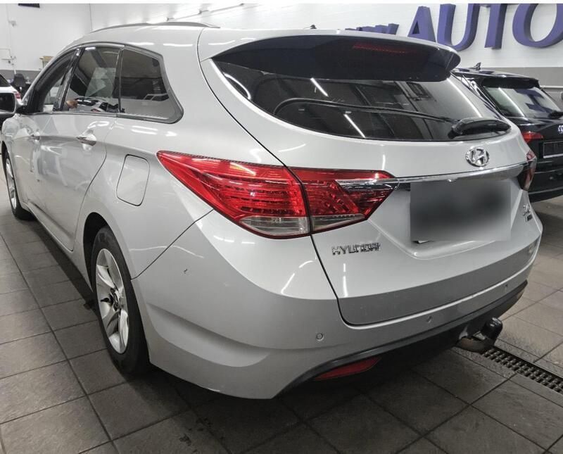 Silber Gebraucht 2011 Hyundai i40 Kombi | 6.500 € (Fairer Preis) - Bild 1/4