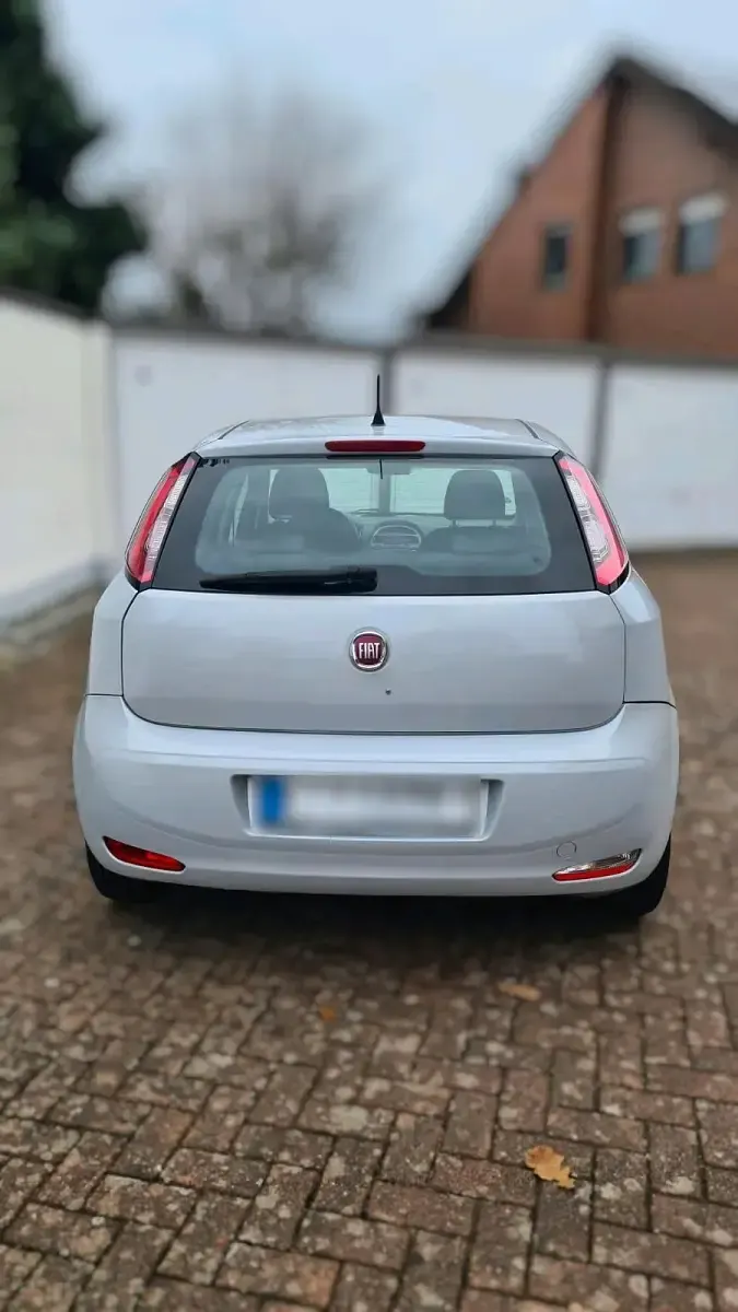 Gebraucht Fiat Punto Evo 69 PS (50 kW) 2012 Silber Kleinwagen
