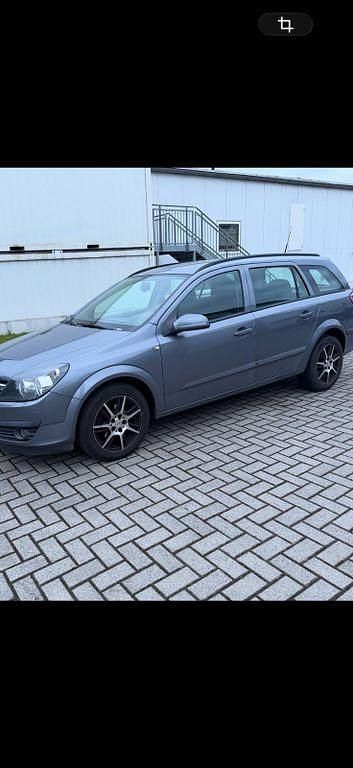 Second-hand Opel Astra 105 CP (77 kW) 2007 Negru Berlinǎ