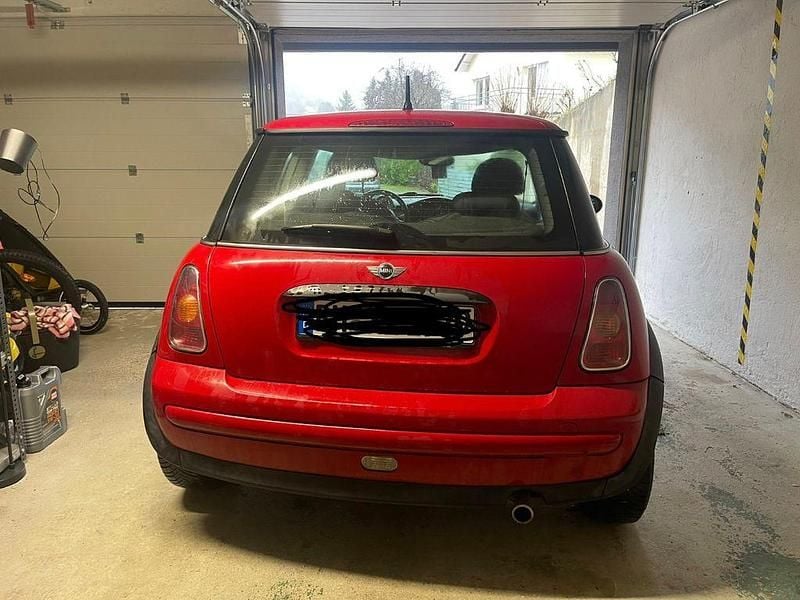 Usado Mini ONE 90 HP (66 kW) 2002 Vermelho Citadino