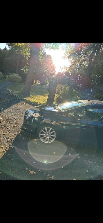 Gebraucht Ford Fiesta 60 PS (44 kW) 2016 Blau Kleinwagen