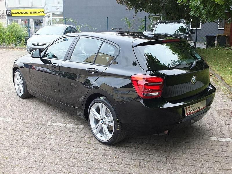 Gebraucht BMW 114 102 PS (75 kW) 2012 Schwarz Kleinwagen