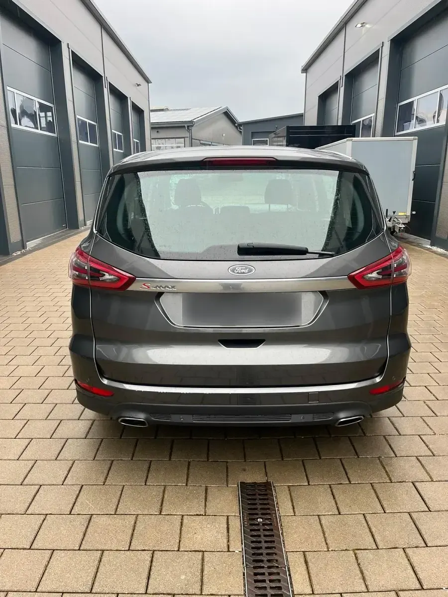 Gebraucht Ford S-MAX S 180 PS (132 kW) 2016 Grau Van / Kleinbus