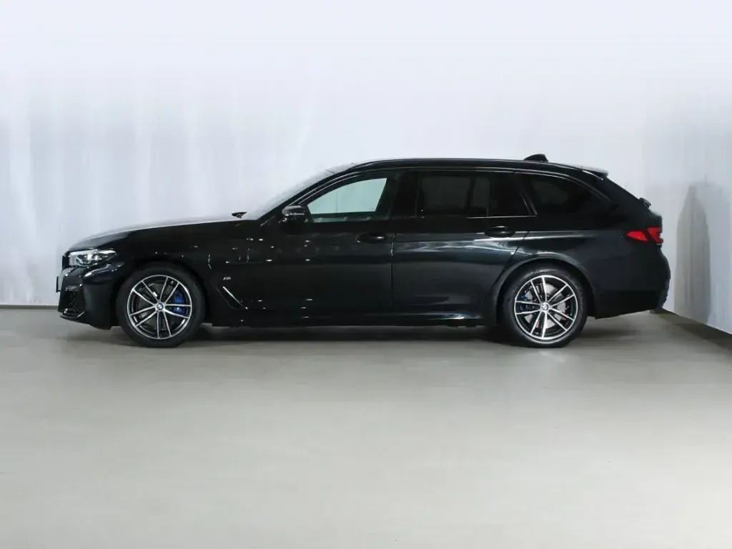 Gebraucht BMW 530e M Sport 184 PS (135 kW) 2021 Schwarz Kombi