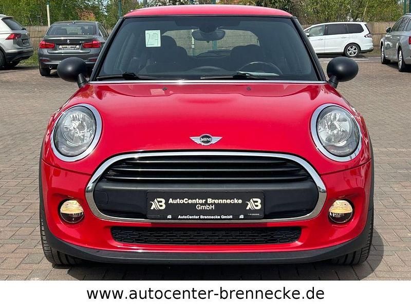 Usata Mini ONE 102 CV (75 kW) 2017 Rosso Utilitaria