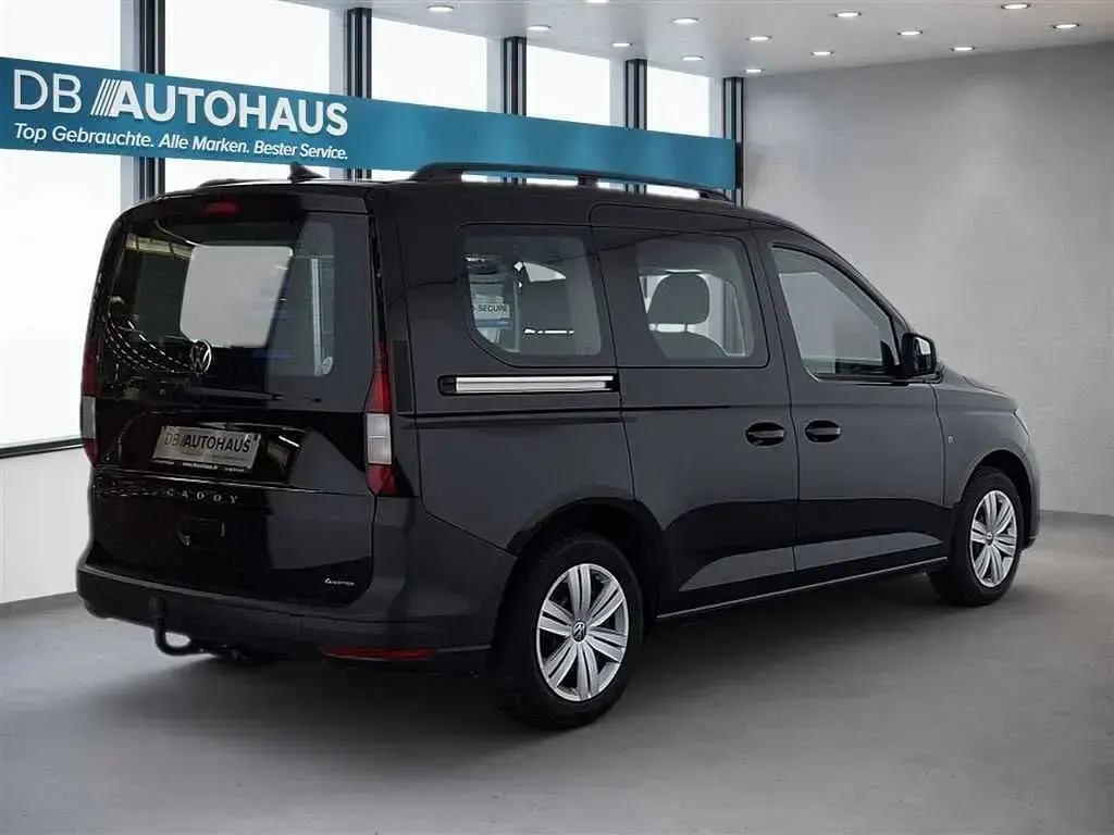 Używany VW Caddy 122 KM (89 kW) 2023 Czarny Minivan