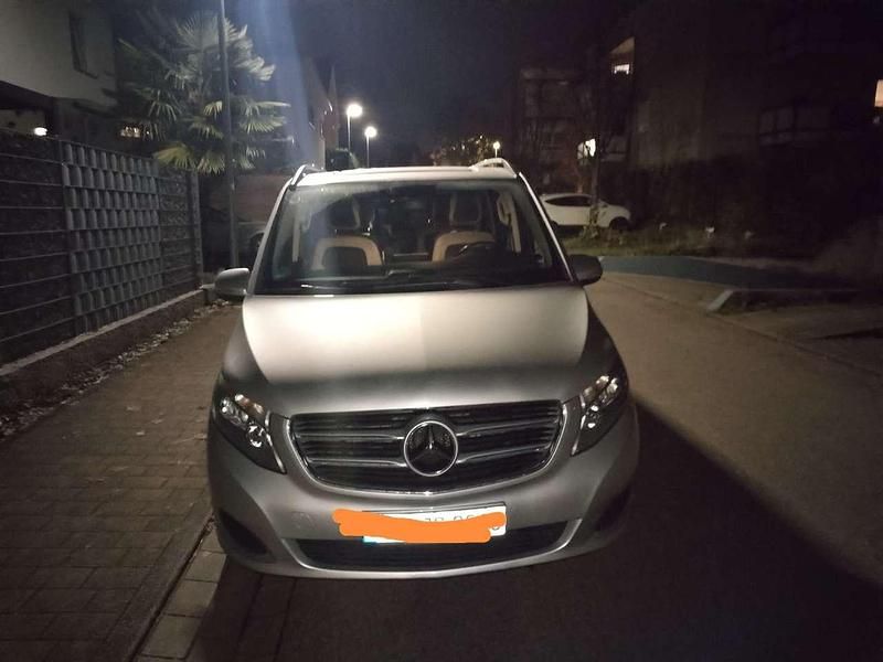 Gebraucht 2016 Mercedes V220 Edition Van / Kleinbus | 24.000 € (Superpreis) - Bild 1/4