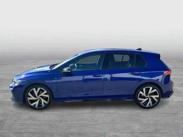 Gebraucht VW Golf VIII R-line 131 PS (96 kW) 2023 Blau Limousine