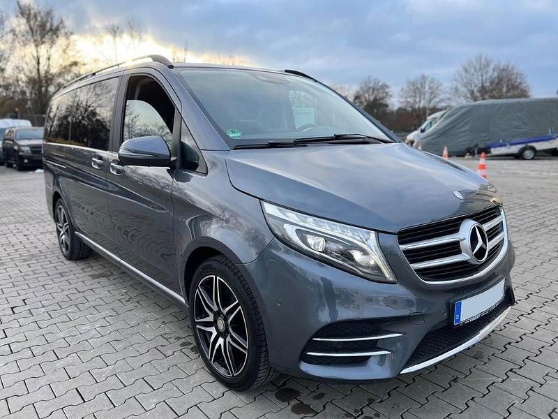 Gebraucht Mercedes V250 AMG 190 PS (139 kW) 2016 Grau Van / Kleinbus