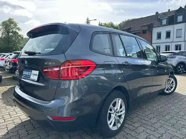 Gebraucht BMW 216 Gran Tourer Advantage 116 PS (85 kW) 2019 Mineralgrau metallic Van / Kleinbus