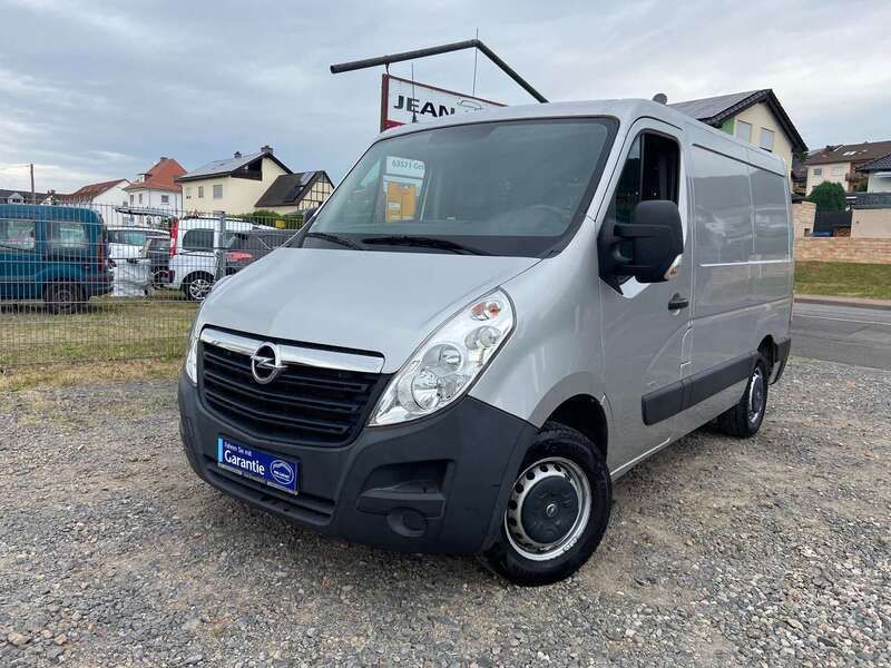 Brillantsilber/halo silver Gebraucht 2018 Opel Movano Van | 13.900 € (Superpreis) - Bild 1/4
