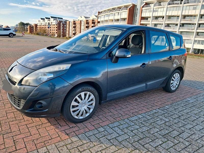 Grau Gebraucht 2010 Renault Scénic III Van / Kleinbus | 4.500 € (Fairer Preis) - Bild 1/4