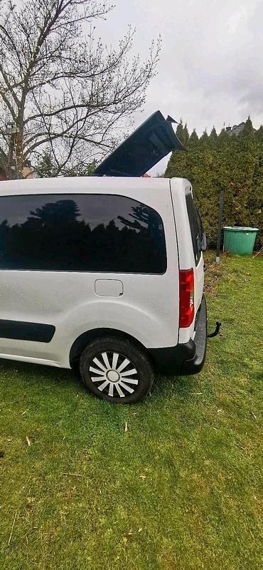 Gebraucht Citroën Berlingo 75 PS (55 kW) 2010 Weiß Van / Kleinbus
