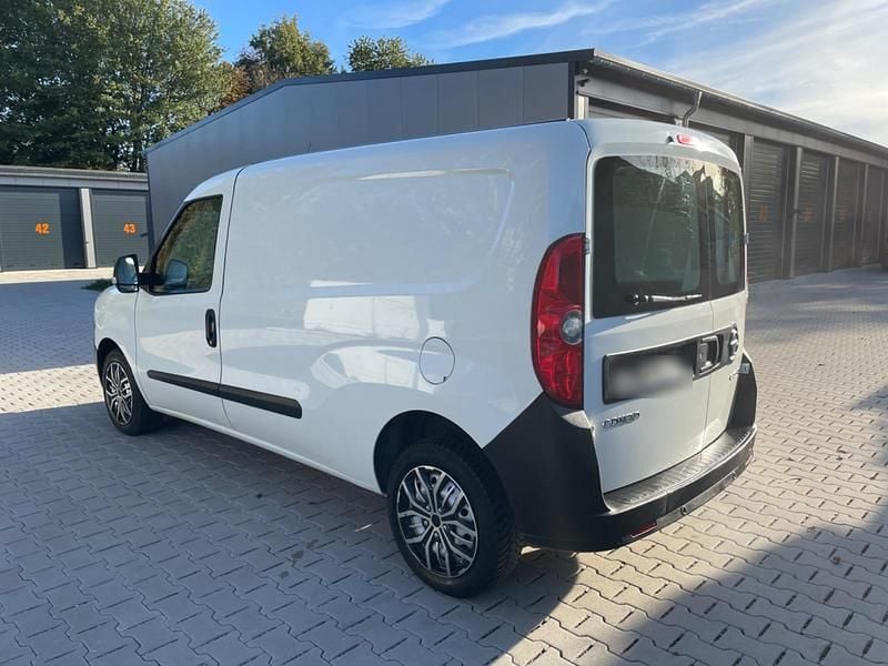 Gebraucht Opel Combo 95 PS (69 kW) 2018 Weiß Van / Kleinbus