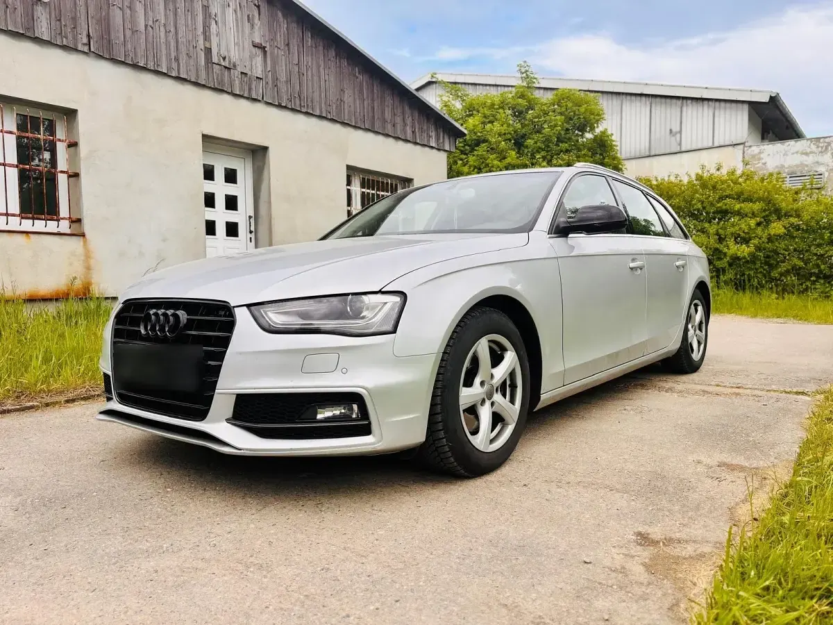 Gebraucht Audi A4 170 PS (125 kW) 2012 Silber Kombi