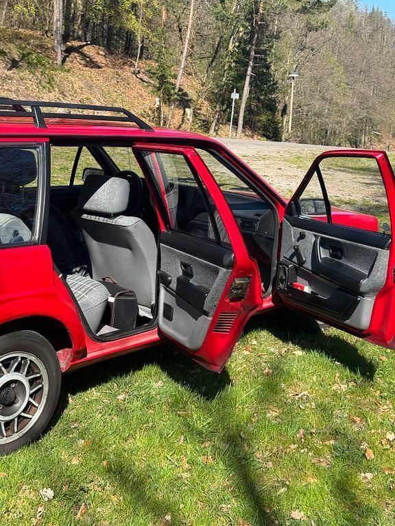 Gebraucht VW Passat 75 PS (55 kW) 1986 Rot Kombi