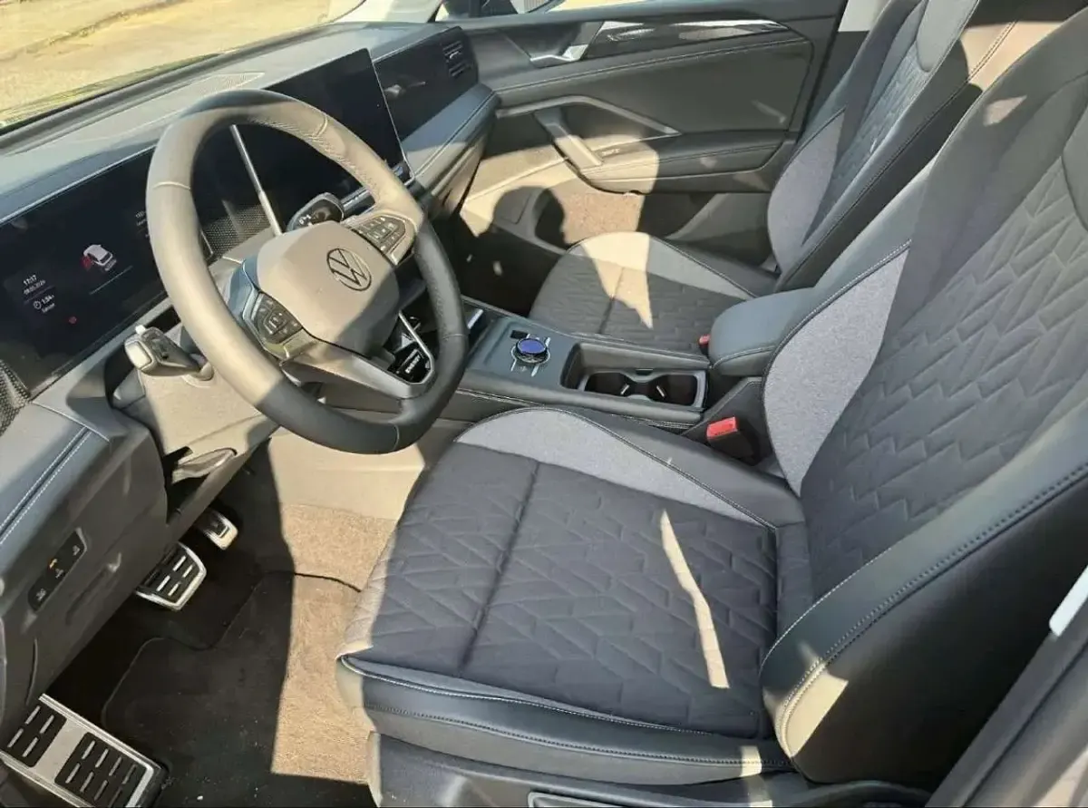 Gebraucht VW Tiguan Elegance 200 PS (147 kW) 2023 SUV