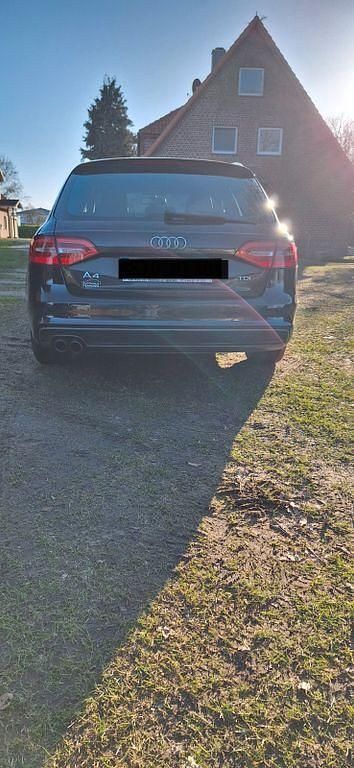 Gebraucht Audi A4 S-Line 177 PS (130 kW) 2012 Schwarz Kombi