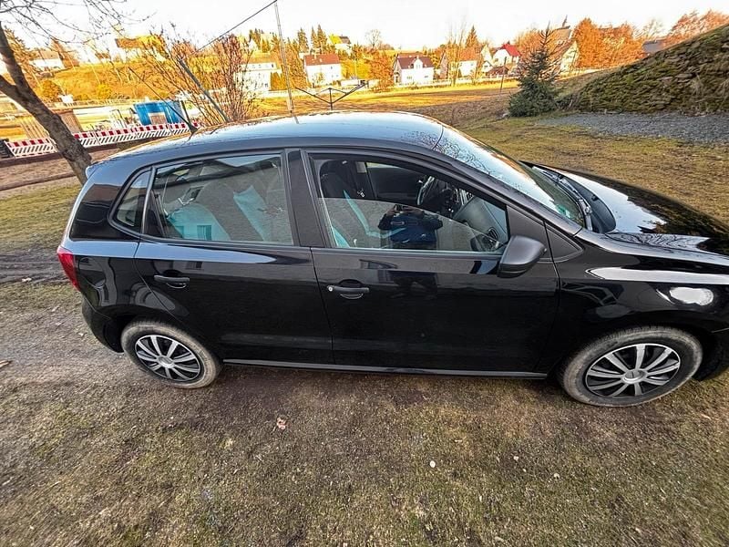 Gebraucht VW Polo 60 PS (44 kW) 2012 Schwarz Kleinwagen