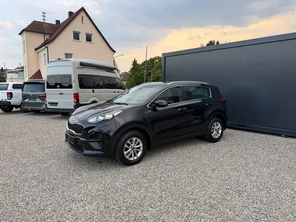 Gebraucht Kia Sportage Attract 132 PS (97 kW) 2019 Schwarz SUV