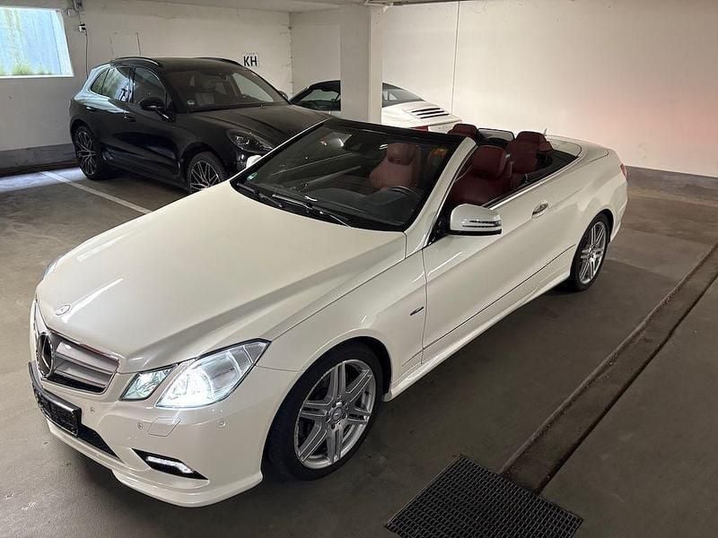 Gebraucht Mercedes E350 AMG line 292 PS (214 kW) 2010 Weiß Cabrio