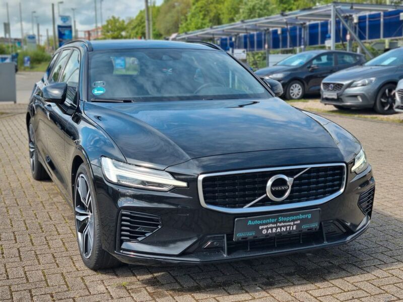 Schwarz Gebraucht 2020 Volvo V60 R-Design Kombi | 19.990 € (Fairer Preis) - Bild 1/4