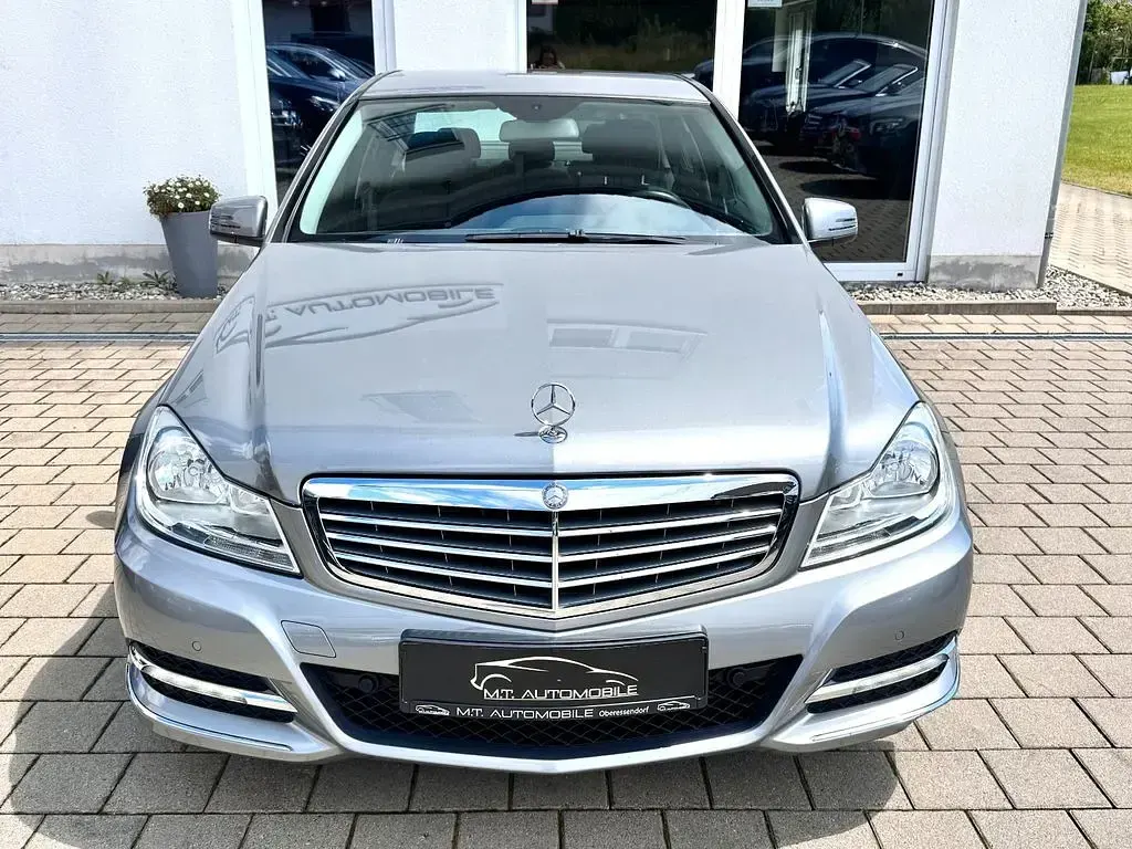 Gebraucht Mercedes C200 136 PS (100 kW) 2012 Silber Limousine