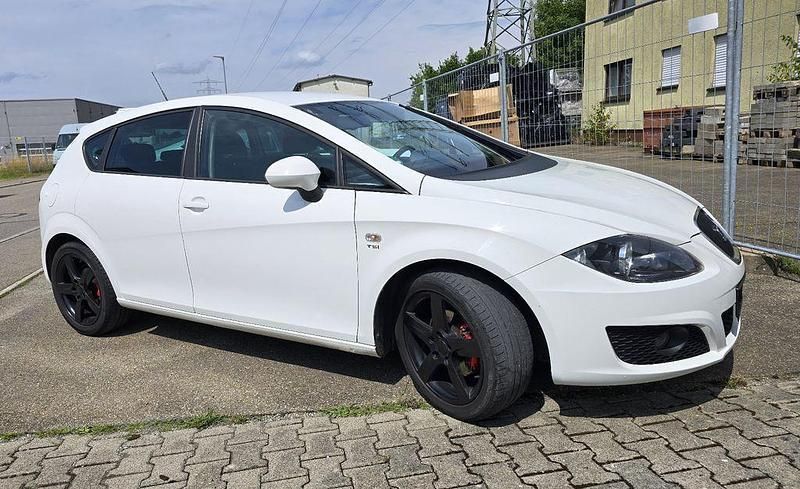 Gebraucht 2009 Seat Leon Stylance Limousine | 2.450 € (Fairer Preis) - Bild 1/4