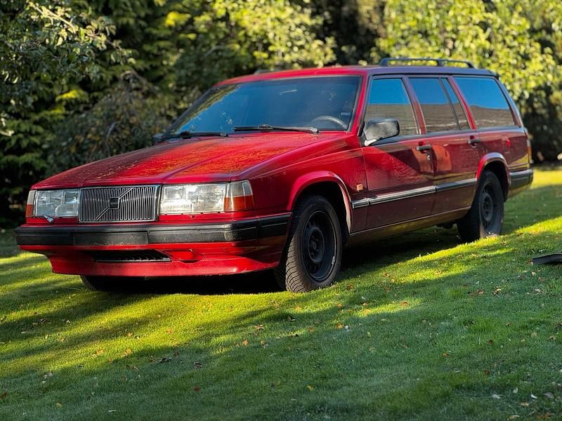 Rot Gebraucht 1996 Volvo 940 Kombi | 2.900 € - Bild 1/4
