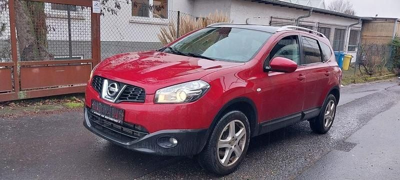 Rot Gebraucht 2012 Nissan Qashqai +2 Acenta SUV | 4.699 € (Superpreis) - Bild 1/4